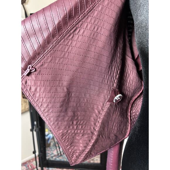 C. Luce Women's Textured Faux Leather Jacket Size S Dark Red Burgundy Pleats - Picture 8 of 9